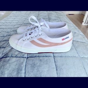 SuperGa size 38 women’s sneaker like new.